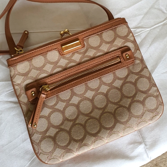 1 DAY SALE ONLY! ☆ NINE WEST Crossbody Bag LIKE new - Picture 8 of 15